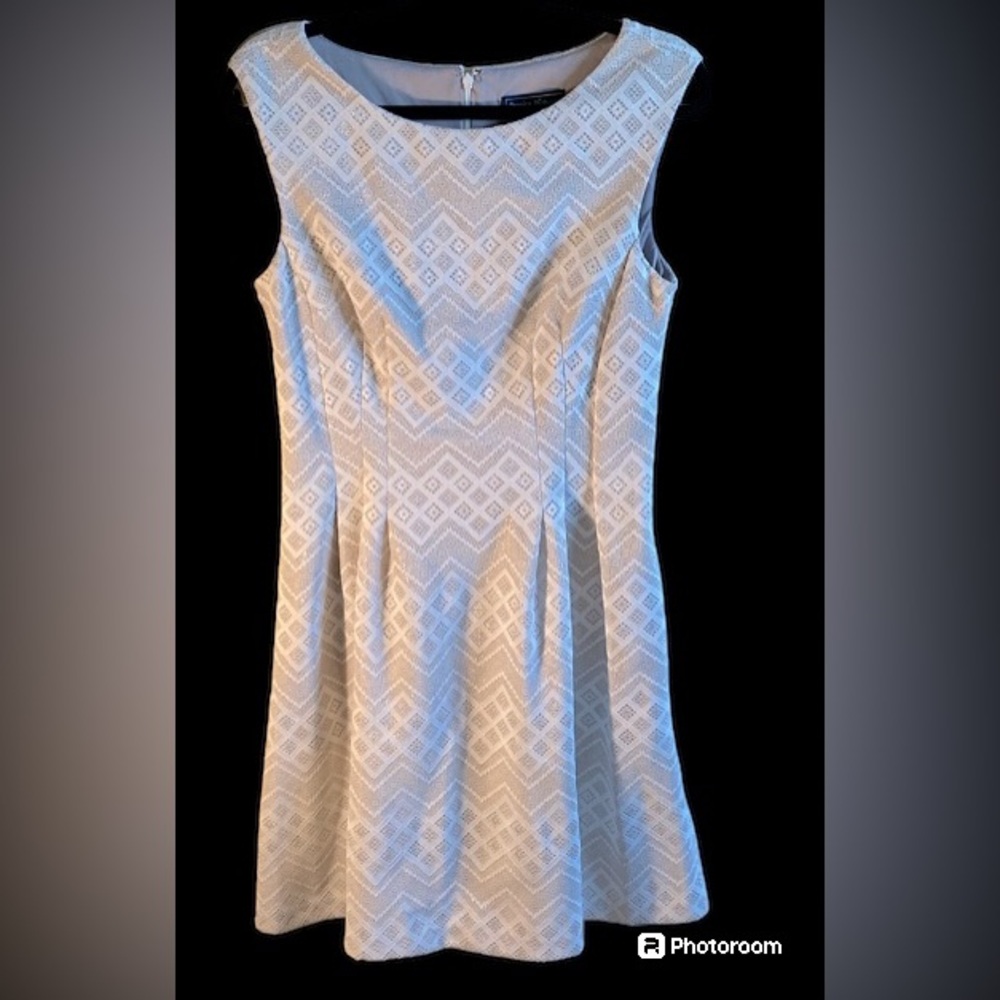 Jessica Howard White Geometric Dress